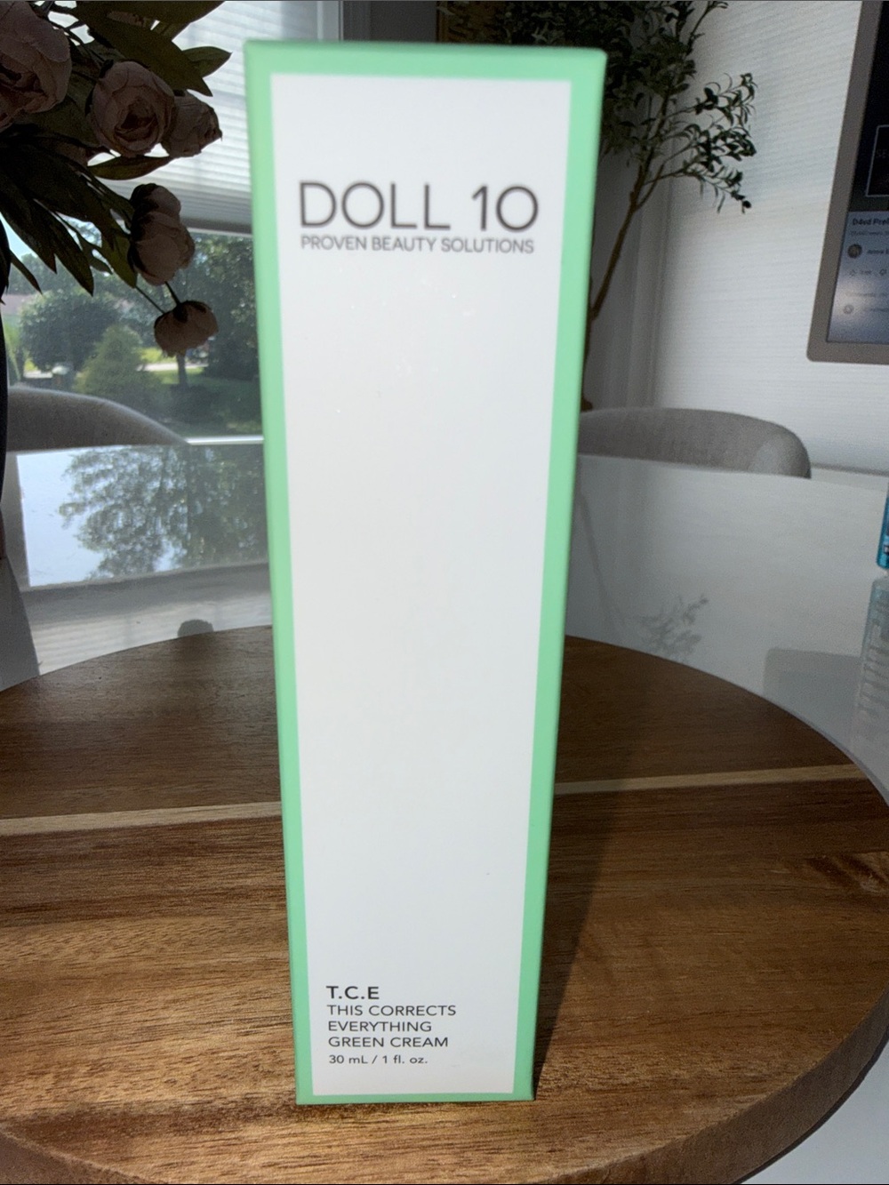 DOLL 10 T.C.E Green Correcting Cream